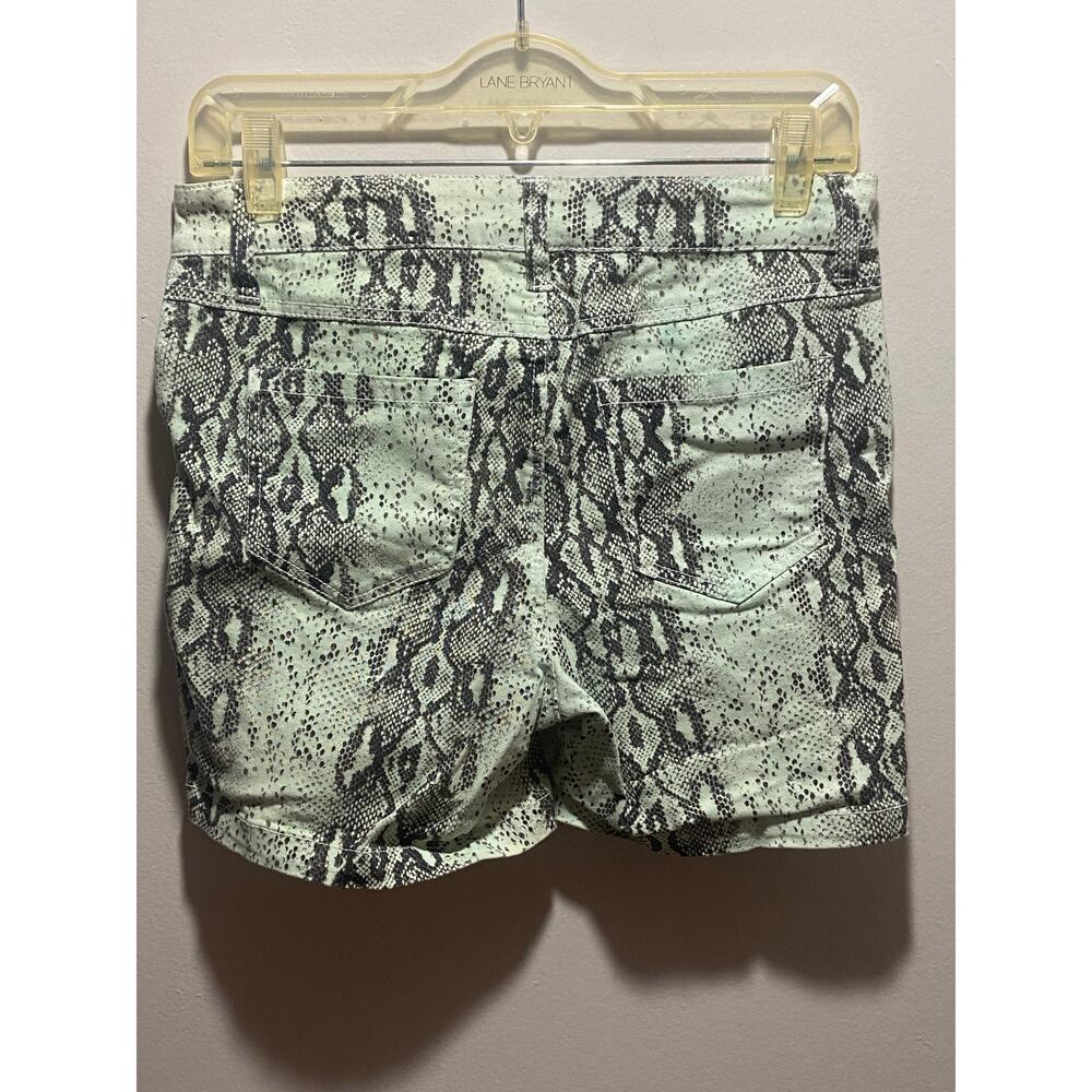 D. Jeans Snake Print Shorts - Size 4